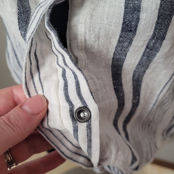 Core life linen stripe shirt twist front shirt - Picture 9 of 10